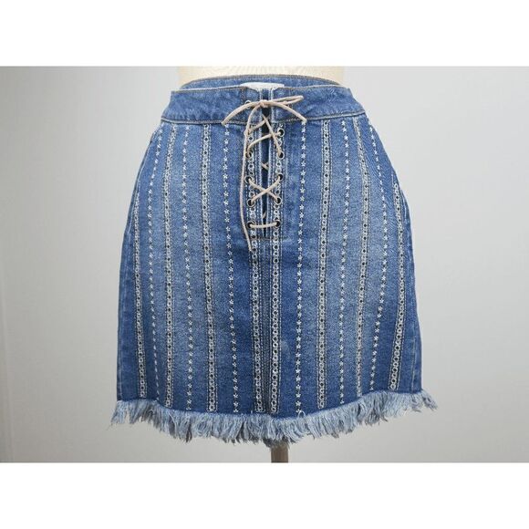 Wonderly Dresses & Skirts - WONDERLY | Boho Embroidered Denim Skirt Size 26